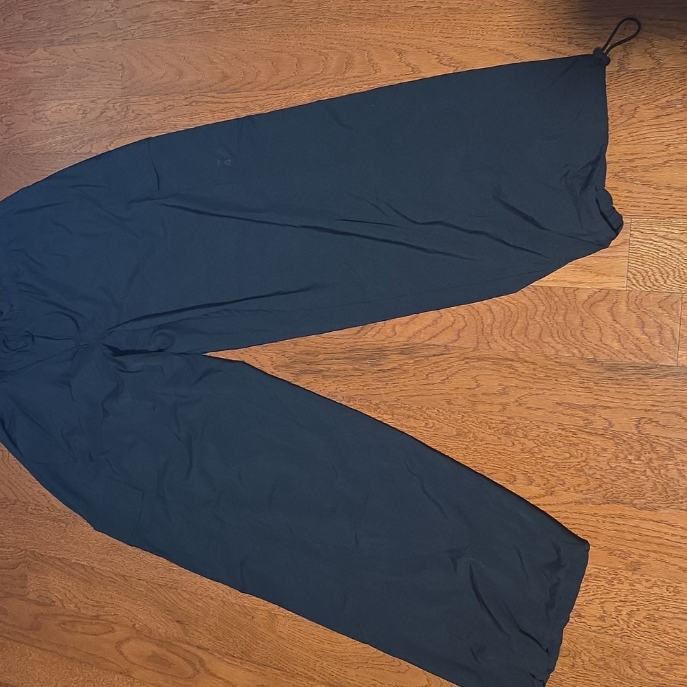 COPY NWT Pink Victoria Secret Parachute Cargo Pants - Black - Picture 3 of 8